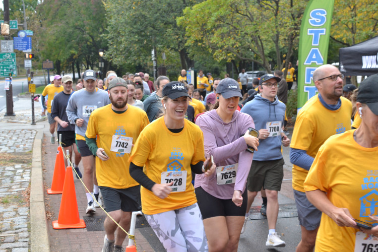 Runners at the starting line 